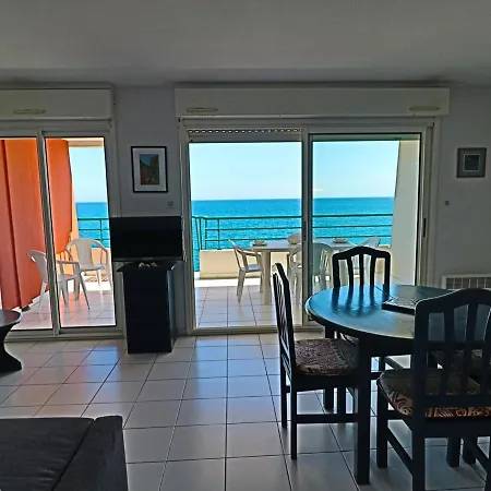 Apartamento 2 Pieces Avec Terrasse 16m² Et Vue - Fr-1-472a-224