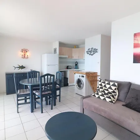 Appartement 34M² Avec Terrasse 16M², 2 Pieces Pour 4 Personnes A Sete - Fr-1-472A-224 *